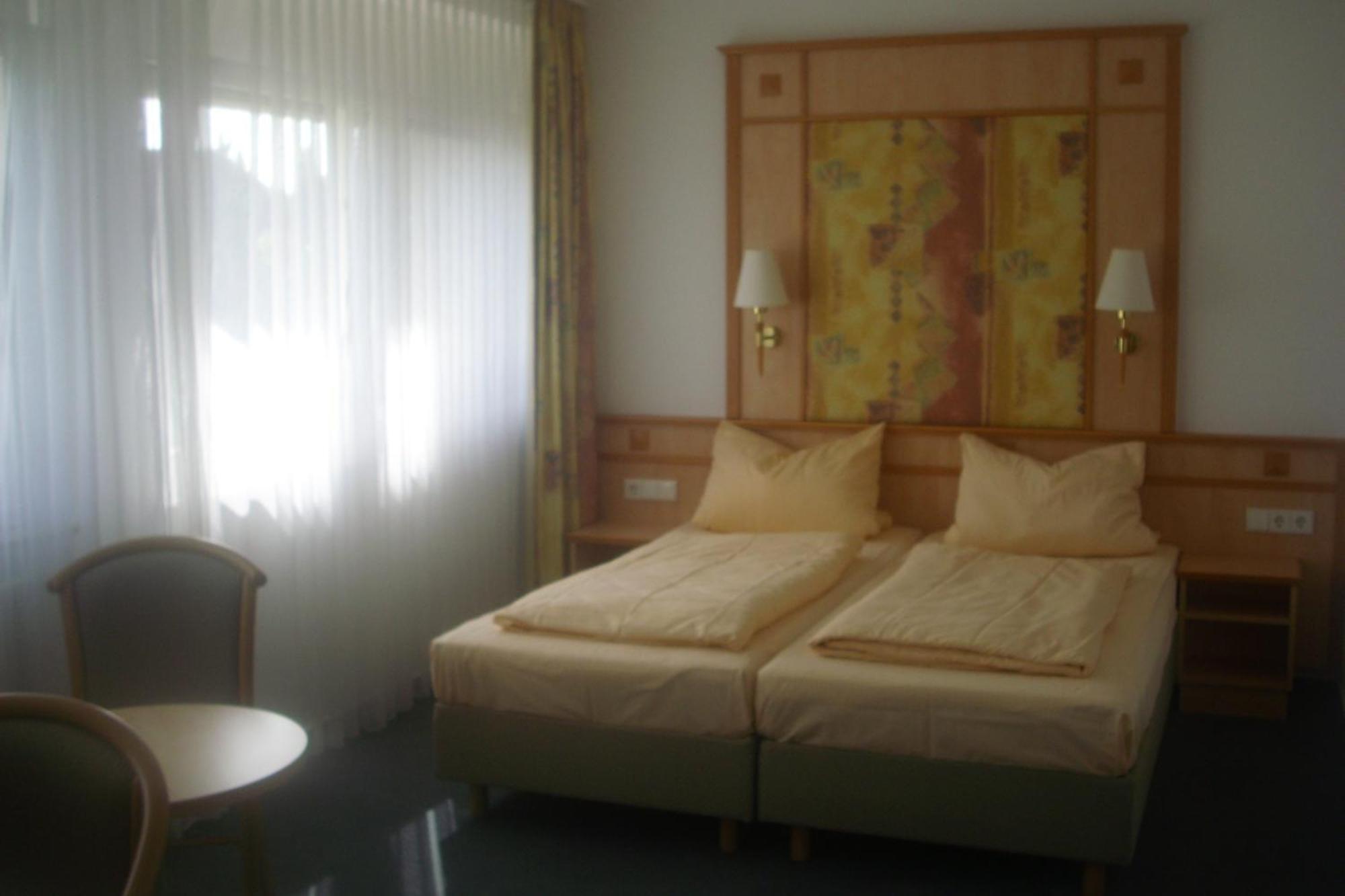 Hotel Wetterau - Self-Check-In Wölfersheim Екстериор снимка