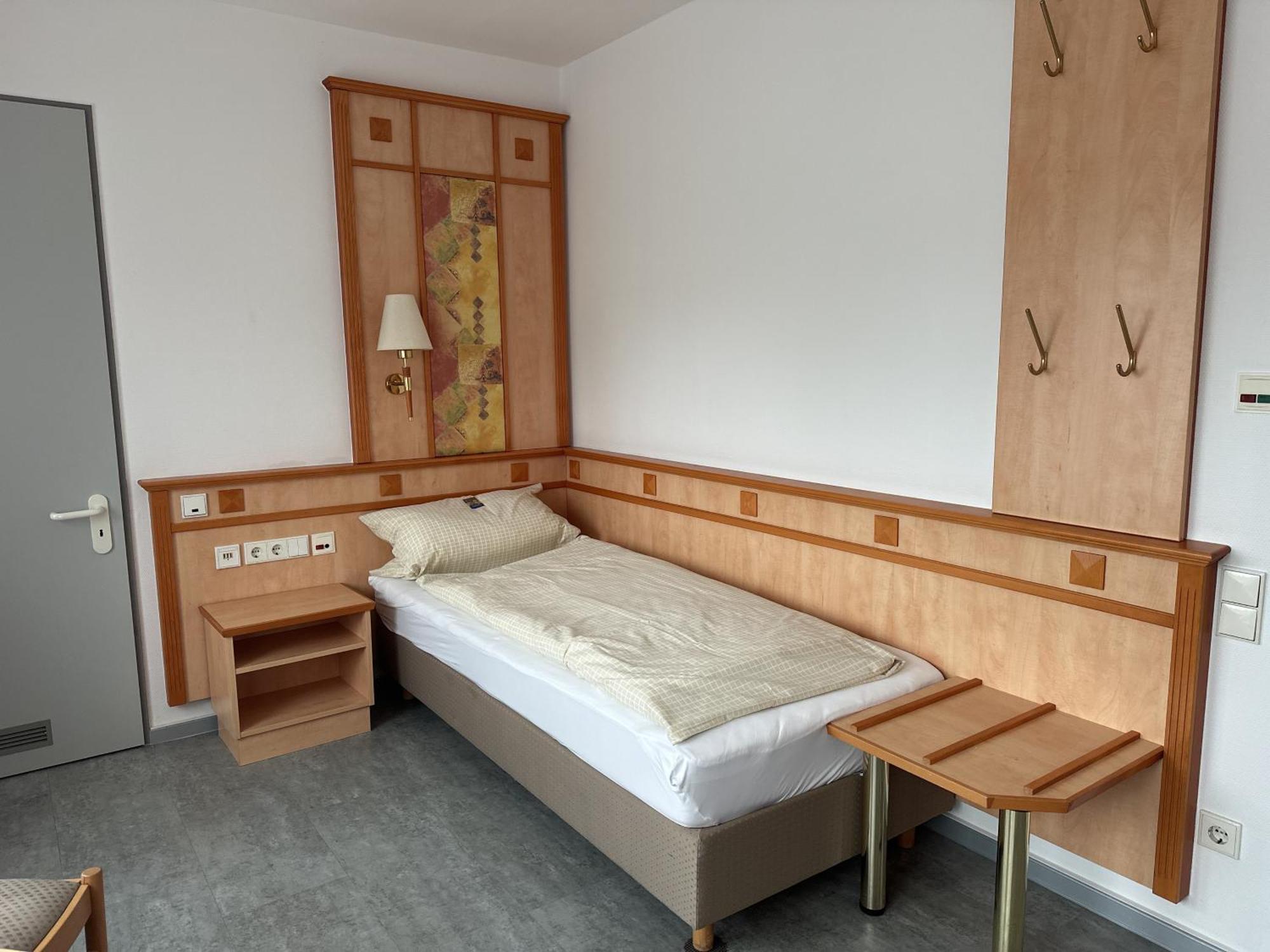 Hotel Wetterau - Self-Check-In Wölfersheim Екстериор снимка